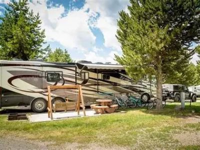 Best Places to Camp Near West Yellowstone for an Unforgettable Outdoor Experience